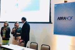 b7bece1f-ced2-4a95-bc78-3cfa8748ec78